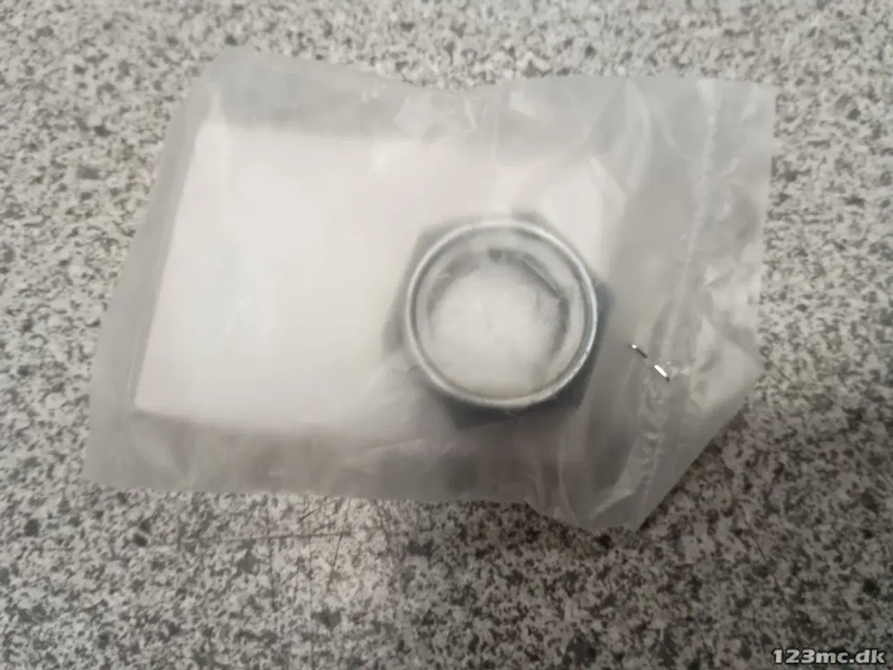 Billede 2 - Møtrik, bagaksel, Honda CBR1000 Fireblad m.fl.