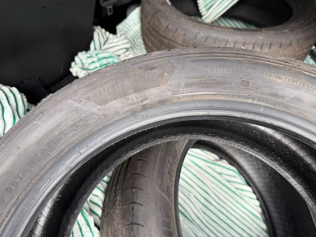 Billede 3 - Goodyear Efficient grip 2 SUV. 225/50r19 96v (4stk