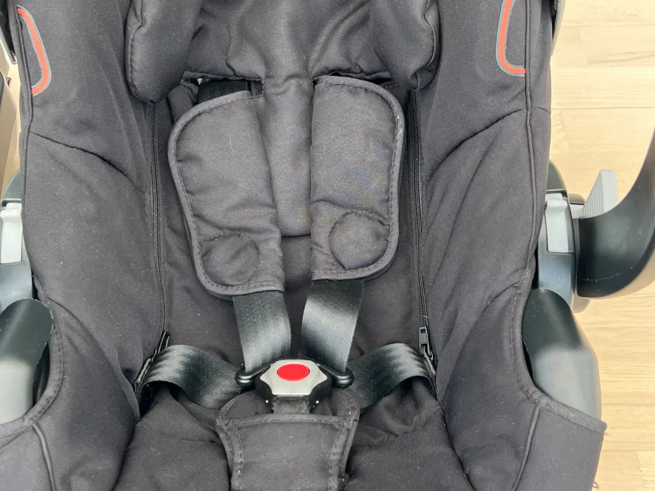 Billede 2 - BeSafe Autostol IZI GO med ISOFIX Base