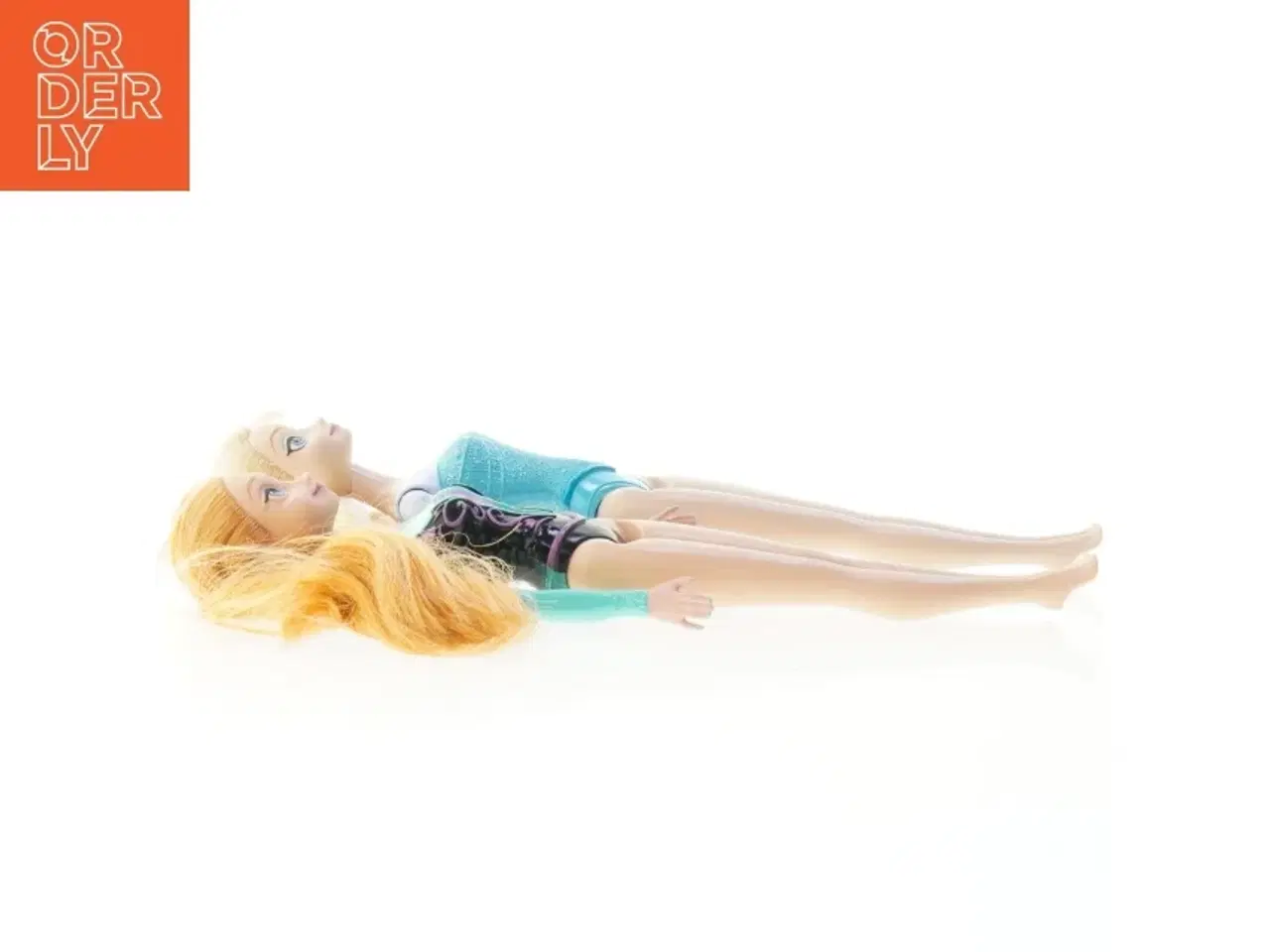 Billede 5 - Dukker, Anna og Elsa fra Barbie (str. 27 cm)