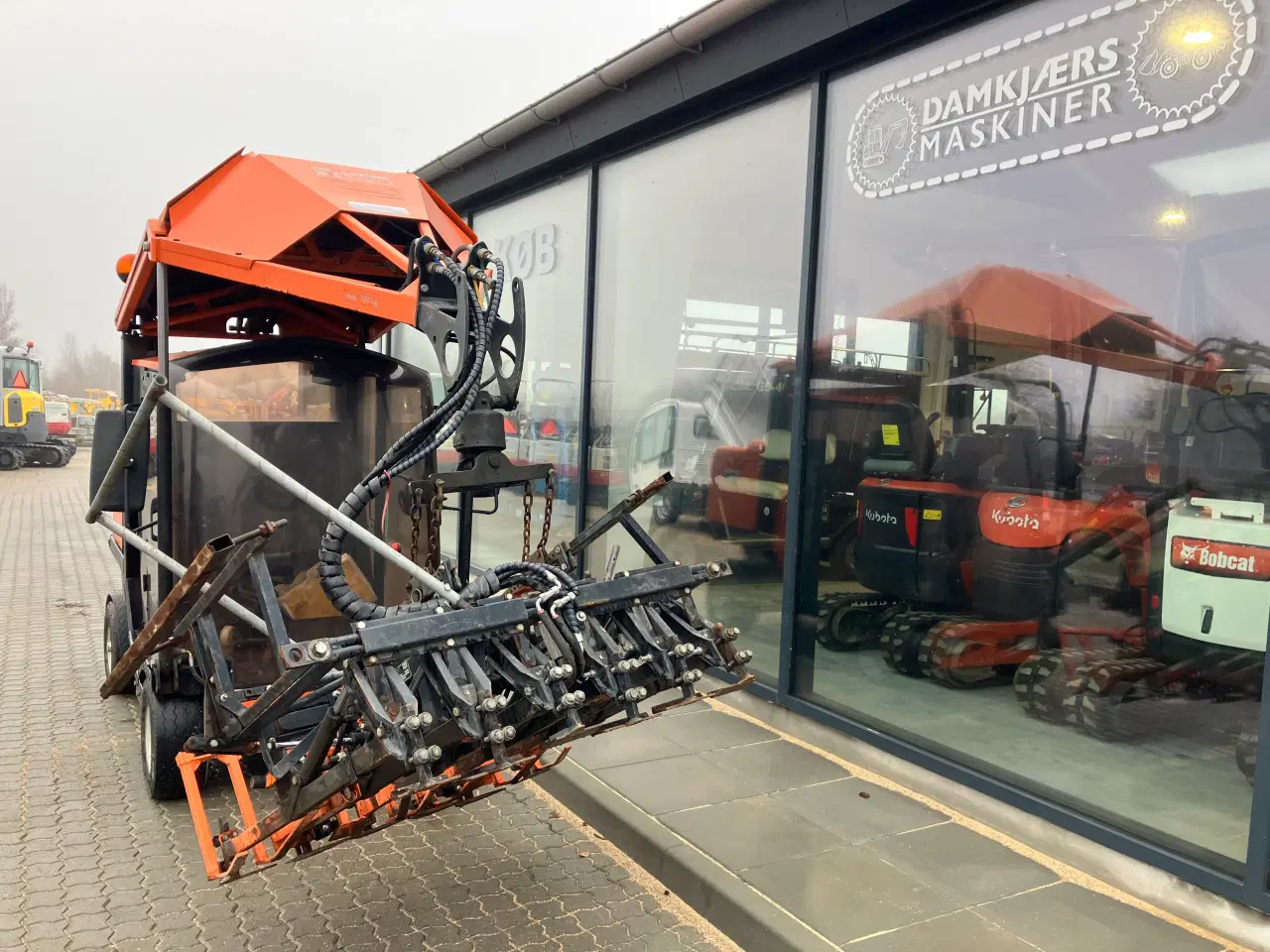 Billede 2 - Optimas H88 Velkørene Fliselægger 3400 timer