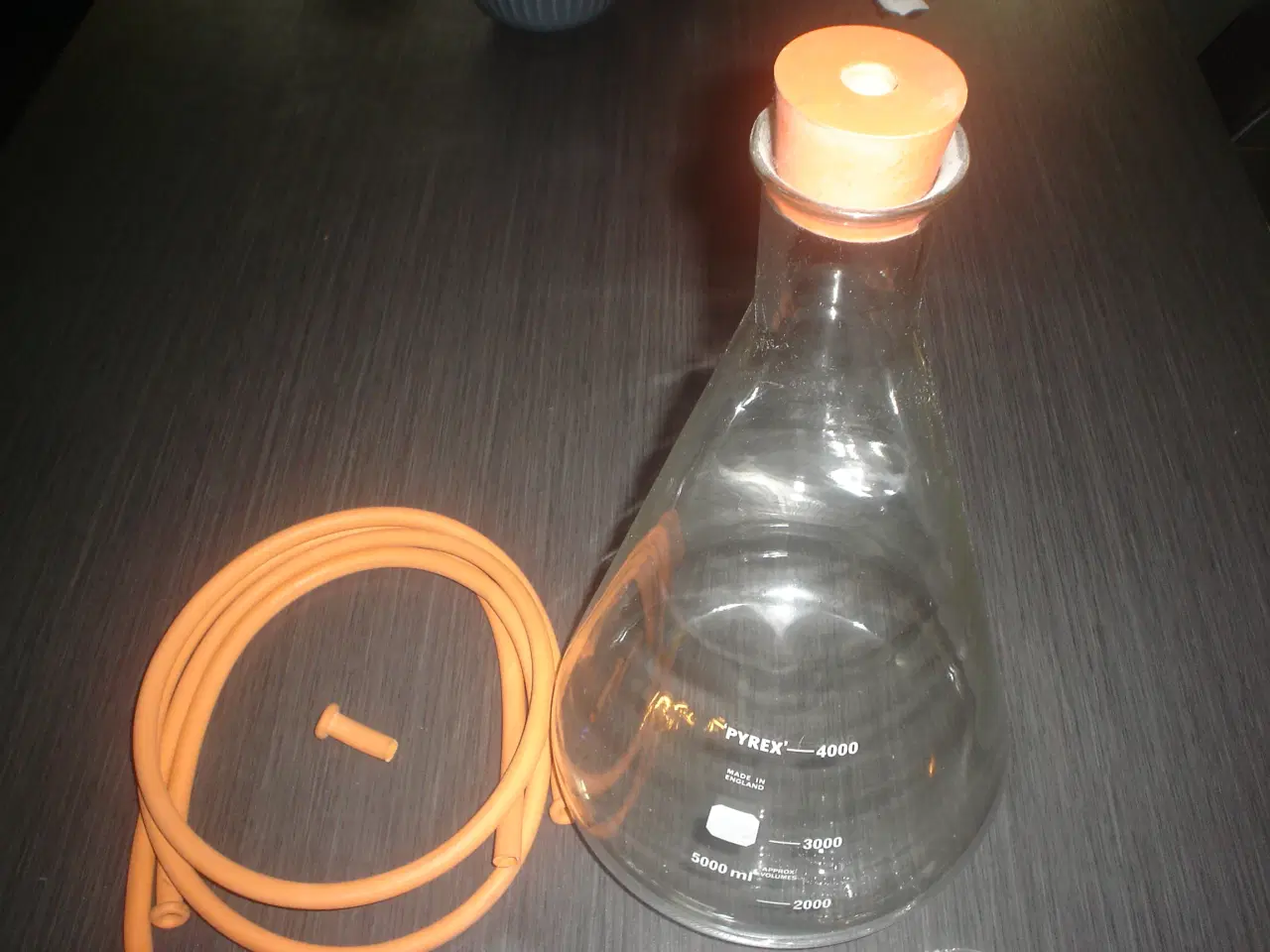 Billede 2 - Destillations kolbe, kugleformet