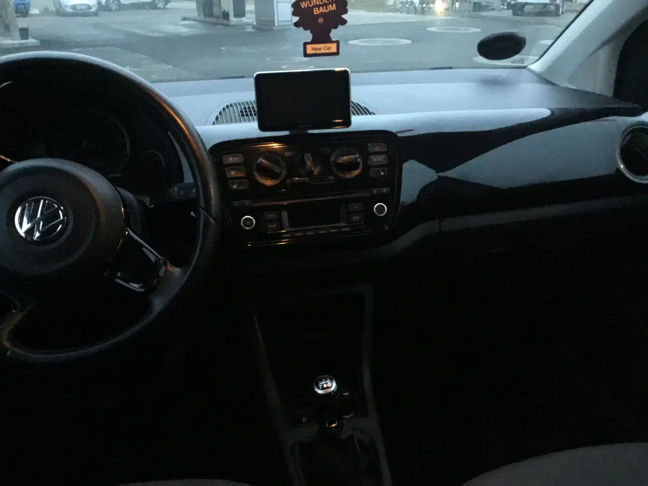 Billede 8 - Vw up1.0 mpi bmt 5 .døre aircon navigation træk mm