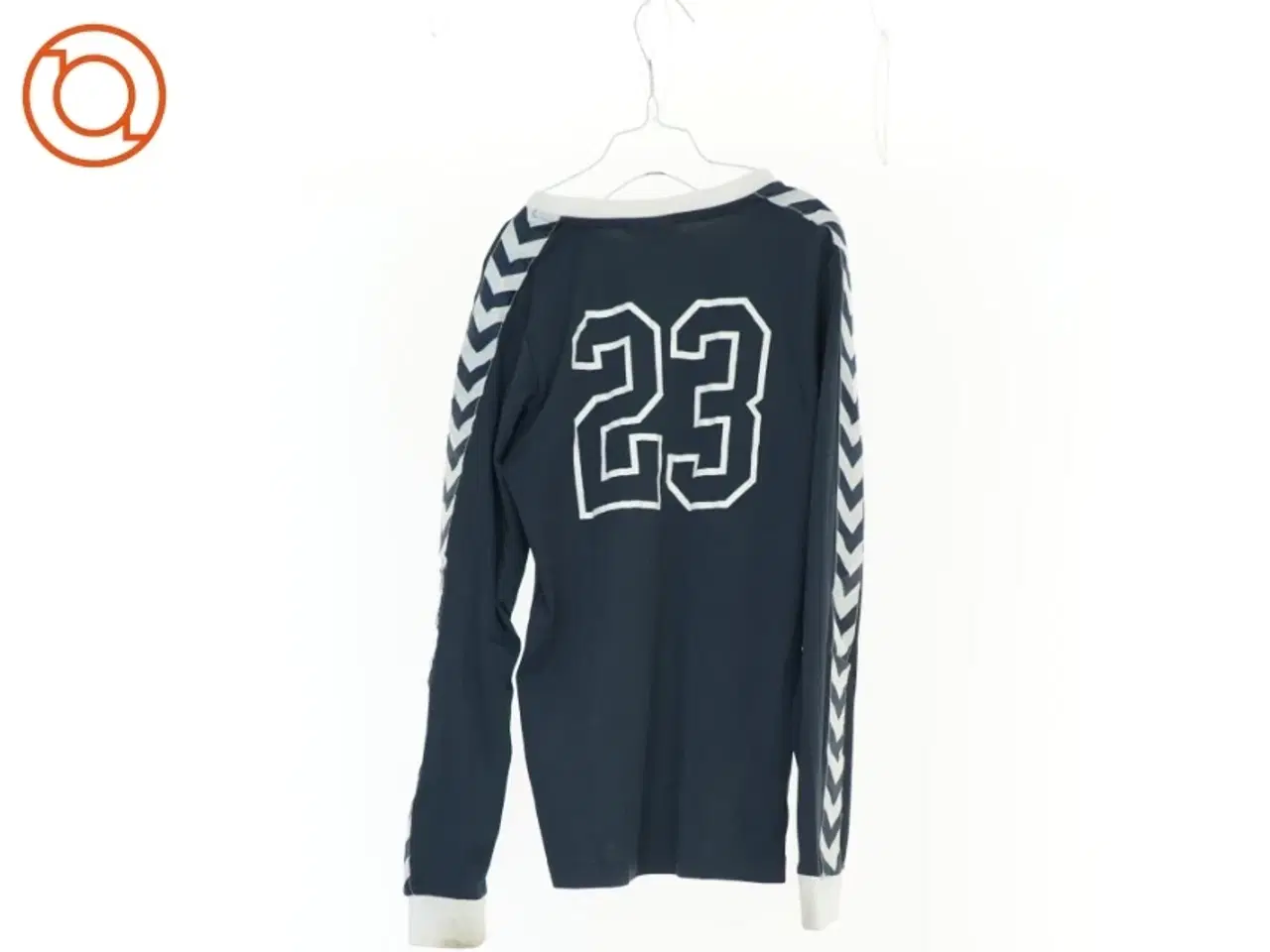 Billede 2 - Bluse fra Hummel (str. 146 cm)