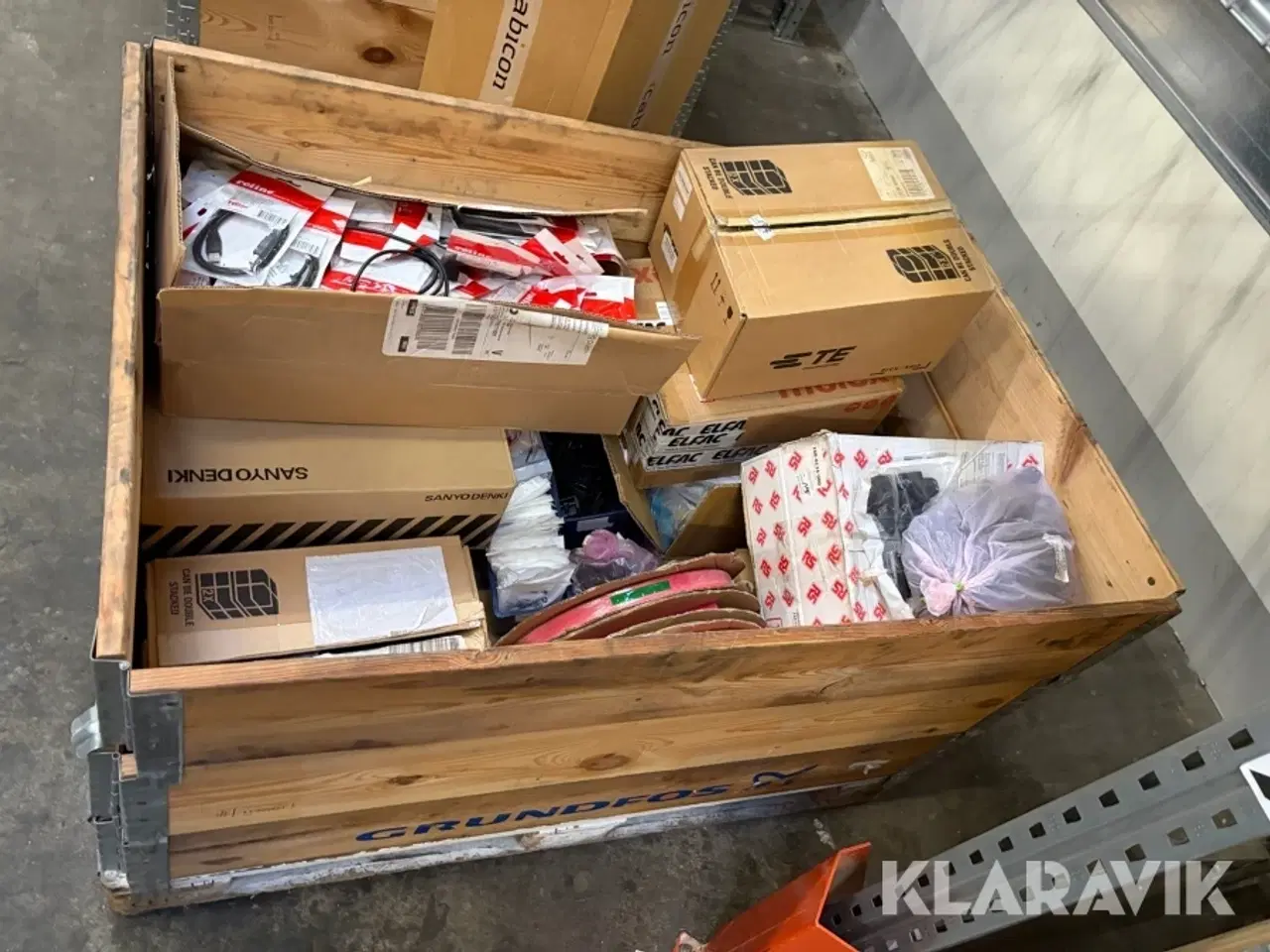 Billede 2 - Elektronik komponenter TE Connectivity + Molex assorteret