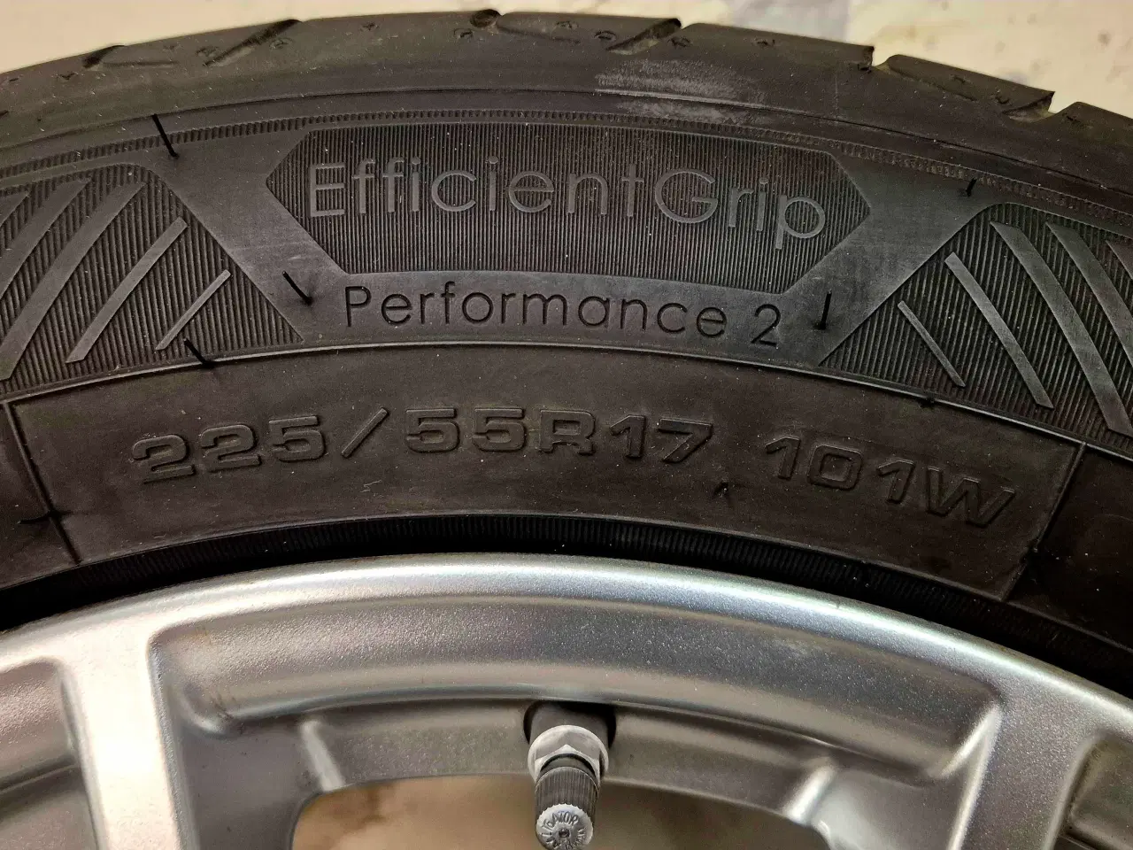 Billede 6 - BMW i4 / G30 / G31 ORIGINAL ALUFÆLGE MED SOMMERDÆK