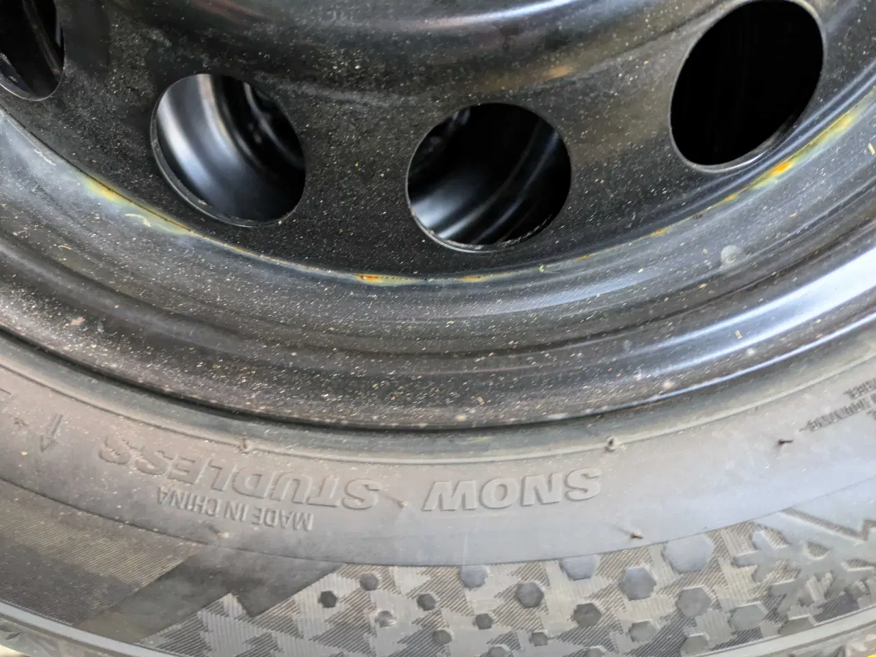 Billede 7 - næsten nye fælge med v.dæk 8 mm