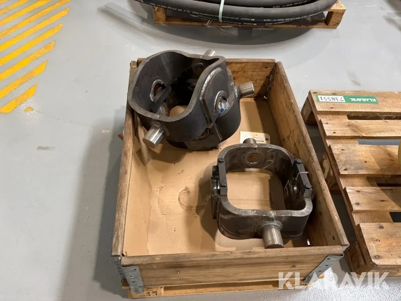 Billede 2 - Vugge til tipcylinder DNB TYP 05 - 3 styk