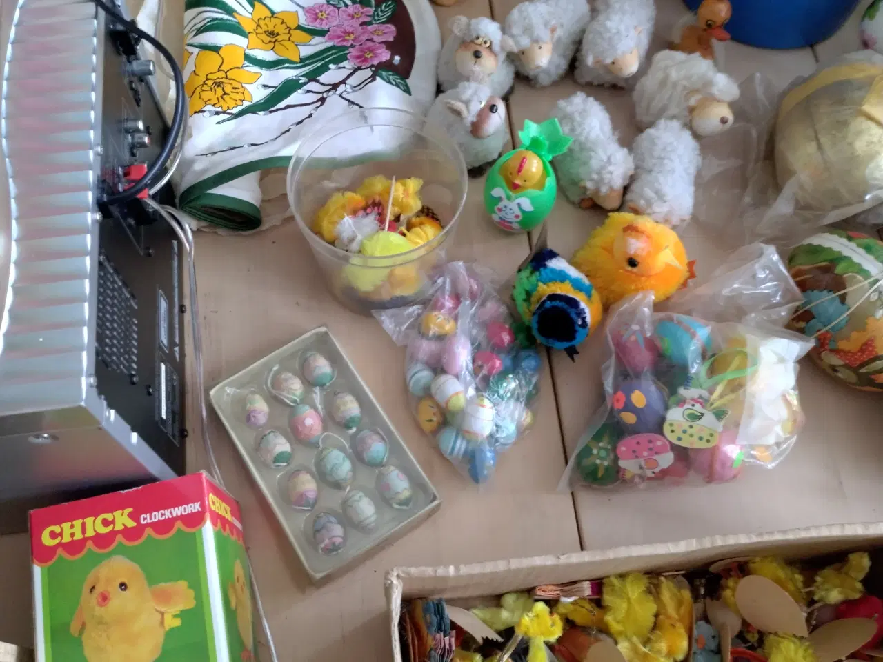 Billede 4 - Stor Samling af ældre Påskepynt