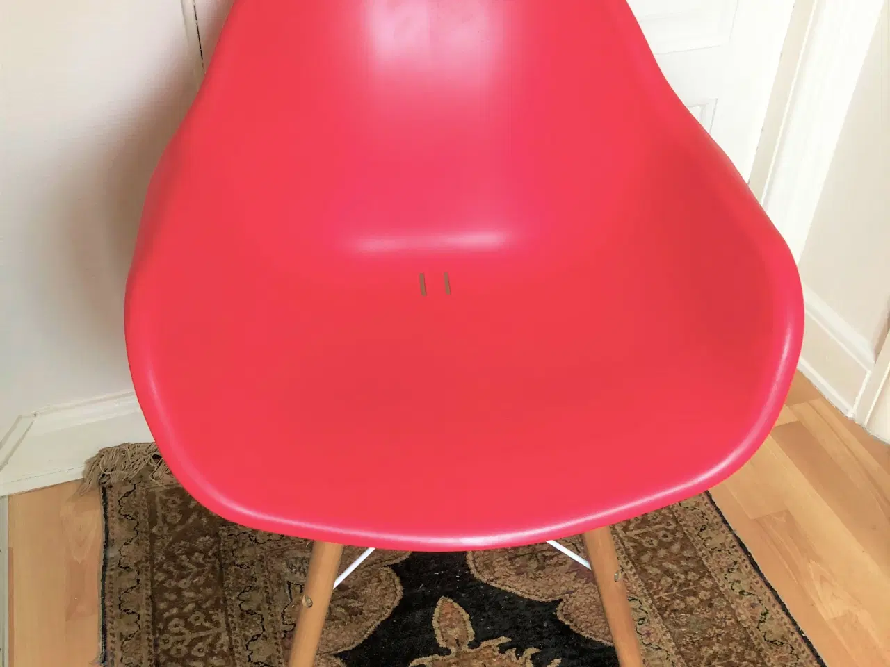 Billede 1 - 4 Røde stole m.armlæn og god siddecomfort *** 