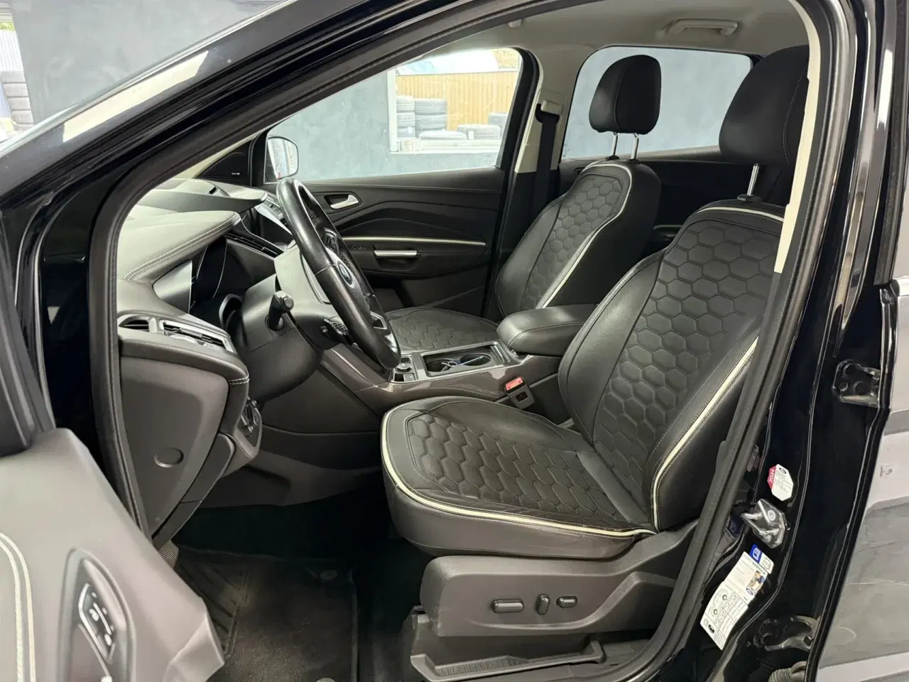 Billede 8 - Ford Kuga 2,0 TDCi Vignale Attack AWD 180HK 5d 6g Aut.