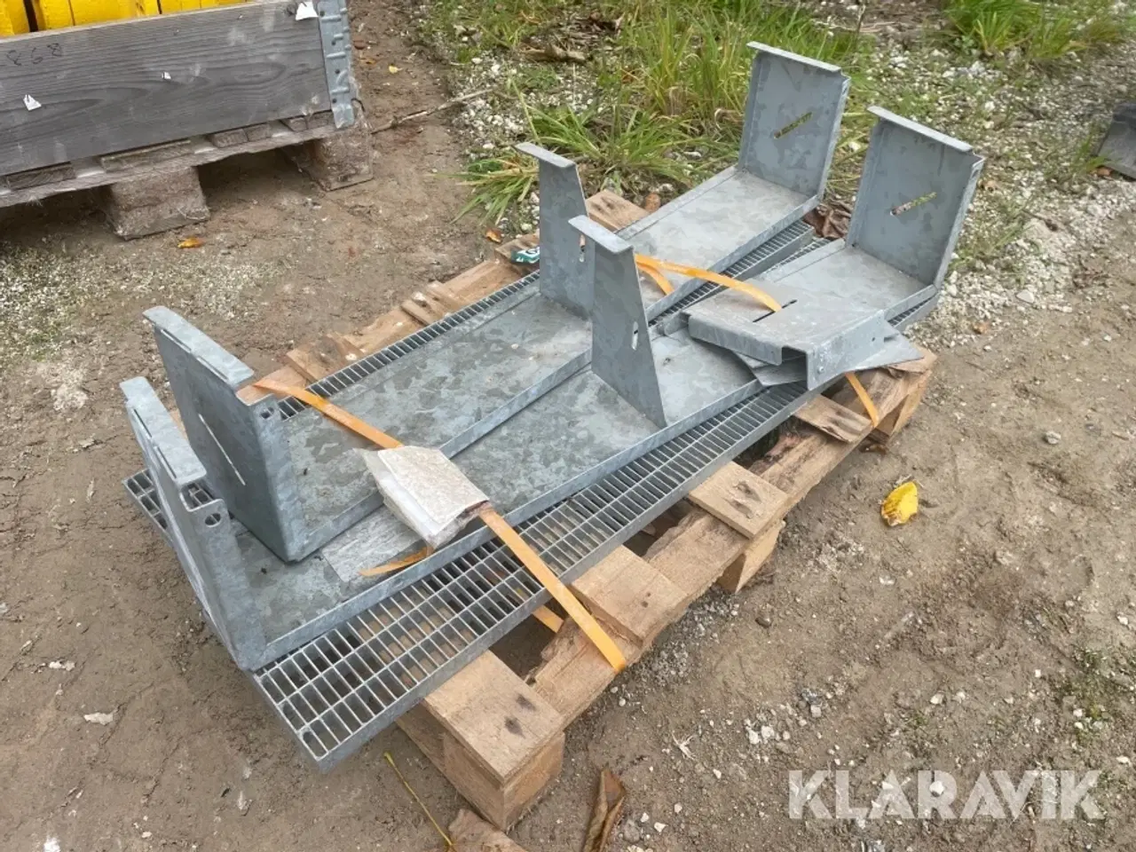 Billede 6 - Sokkelaffugter Galvaniseret 2 stk