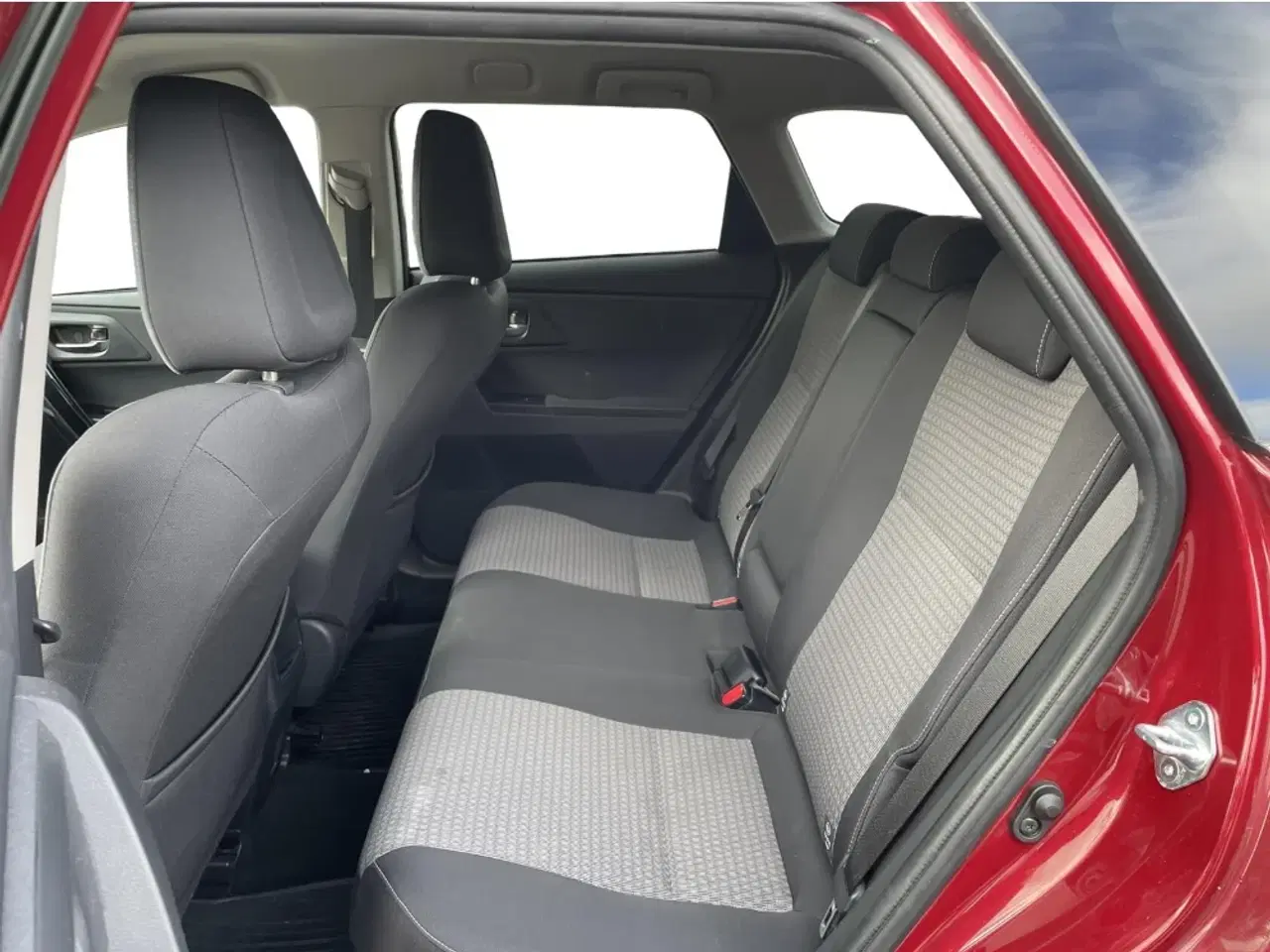 Billede 3 - Rigtig god bil i meget pæn stand