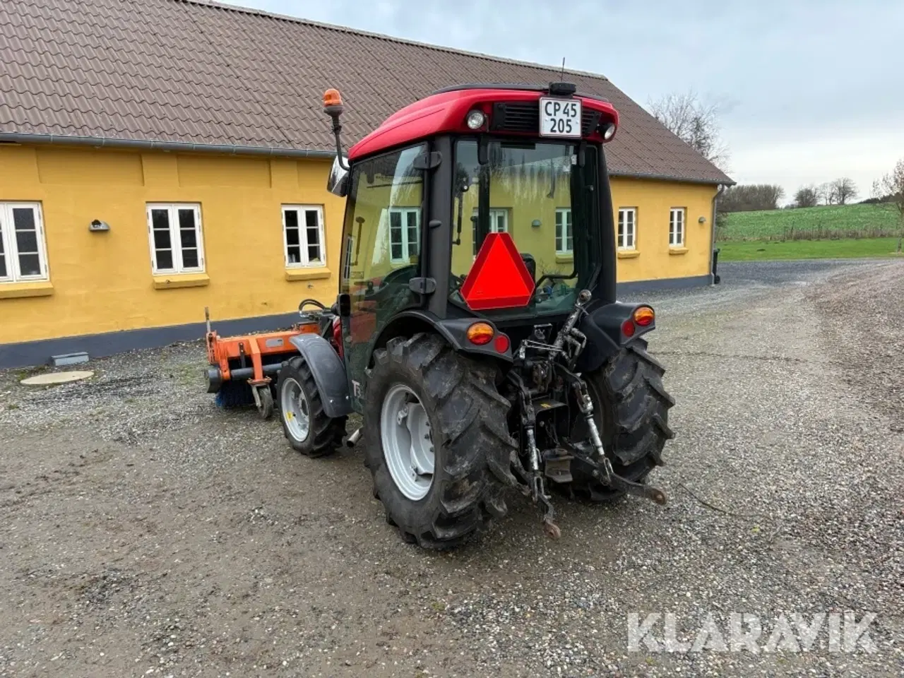 Billede 3 - Minitraktor McCormick GM45 med kost
