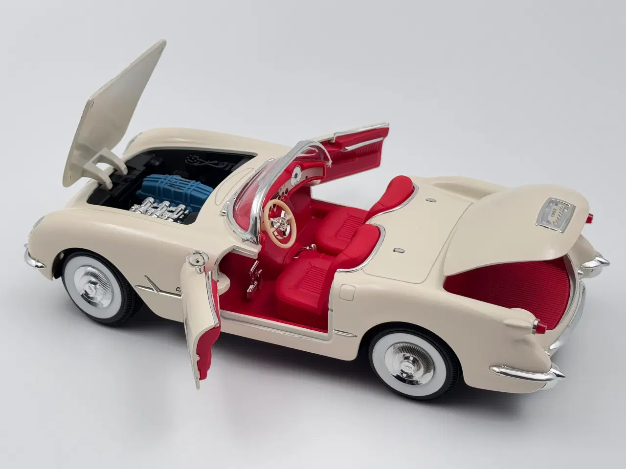 Billede 4 - 1953 Chevrolet Corvette Convertible 1:18 