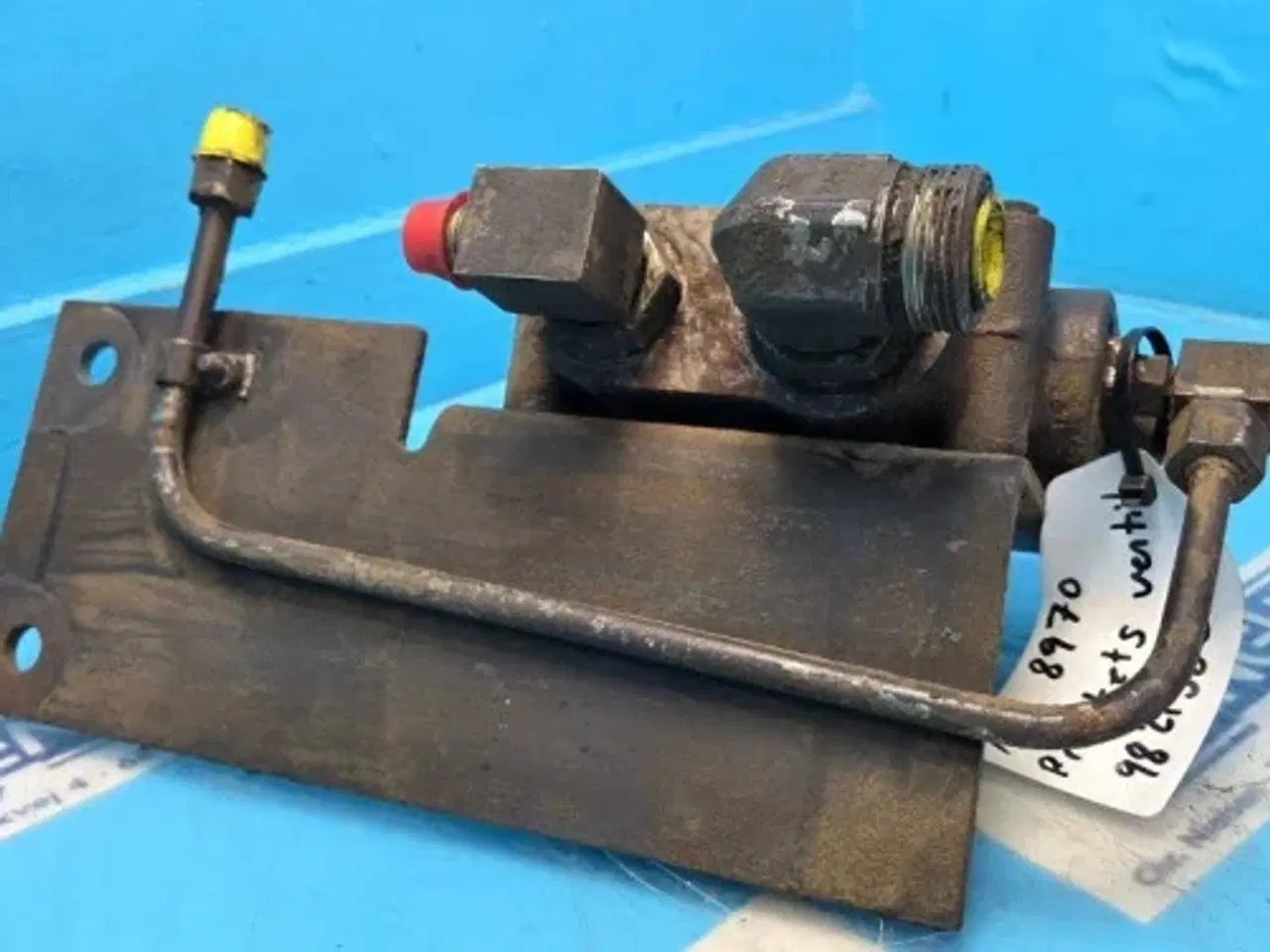 Billede 6 - New Holland 8970 Hydraulikventil 9821382