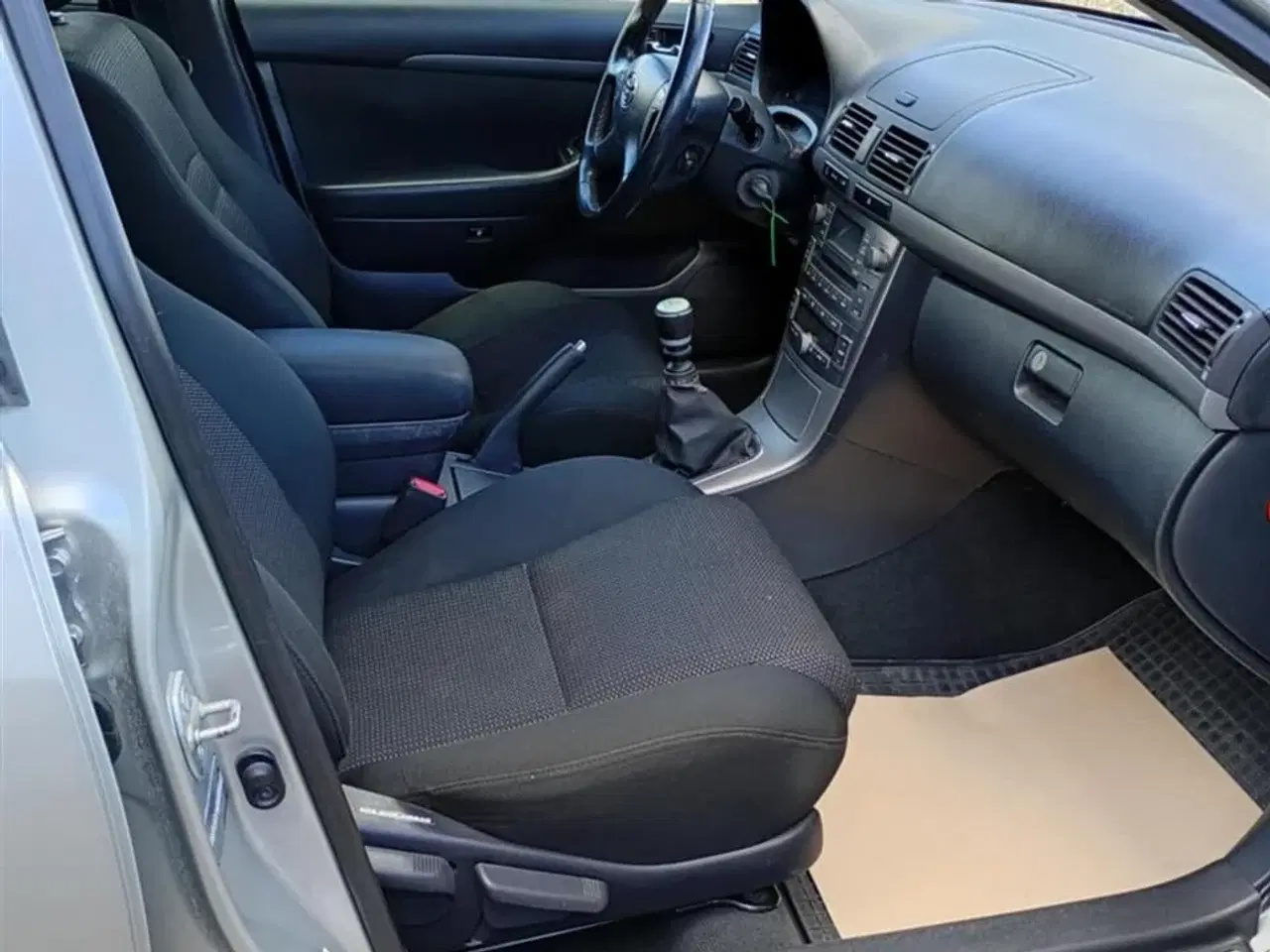 Billede 5 - Toyota Avensis 2,0 D-4D Linea Sol 126HK 6g