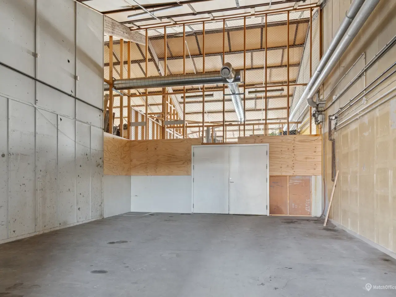 Billede 7 - 128 m² lager til leje i Glostrup med høj loftshøjde og nem adgang nær E45