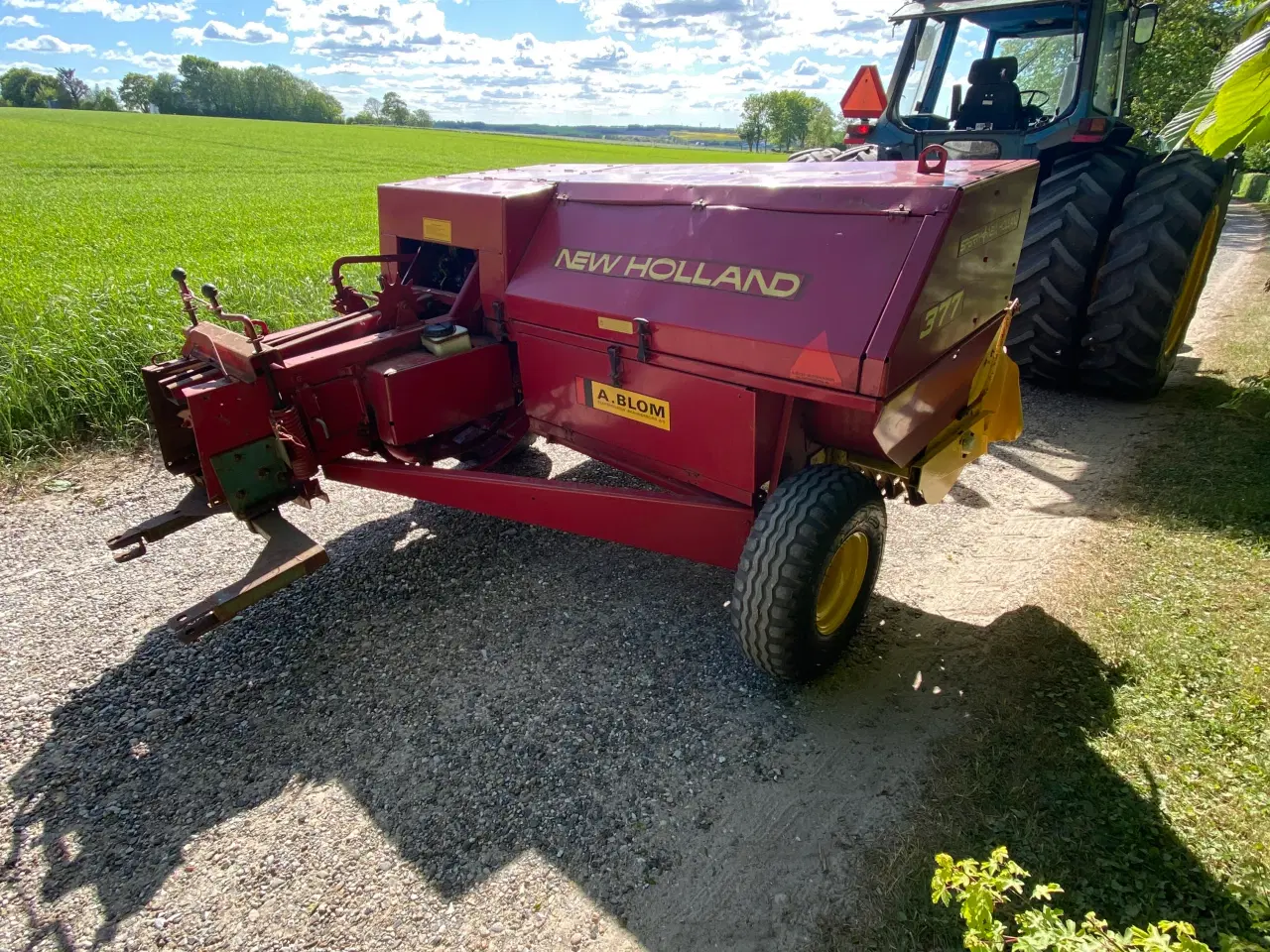 Billede 3 - Sperry New Holland Hayliner 377 Presser