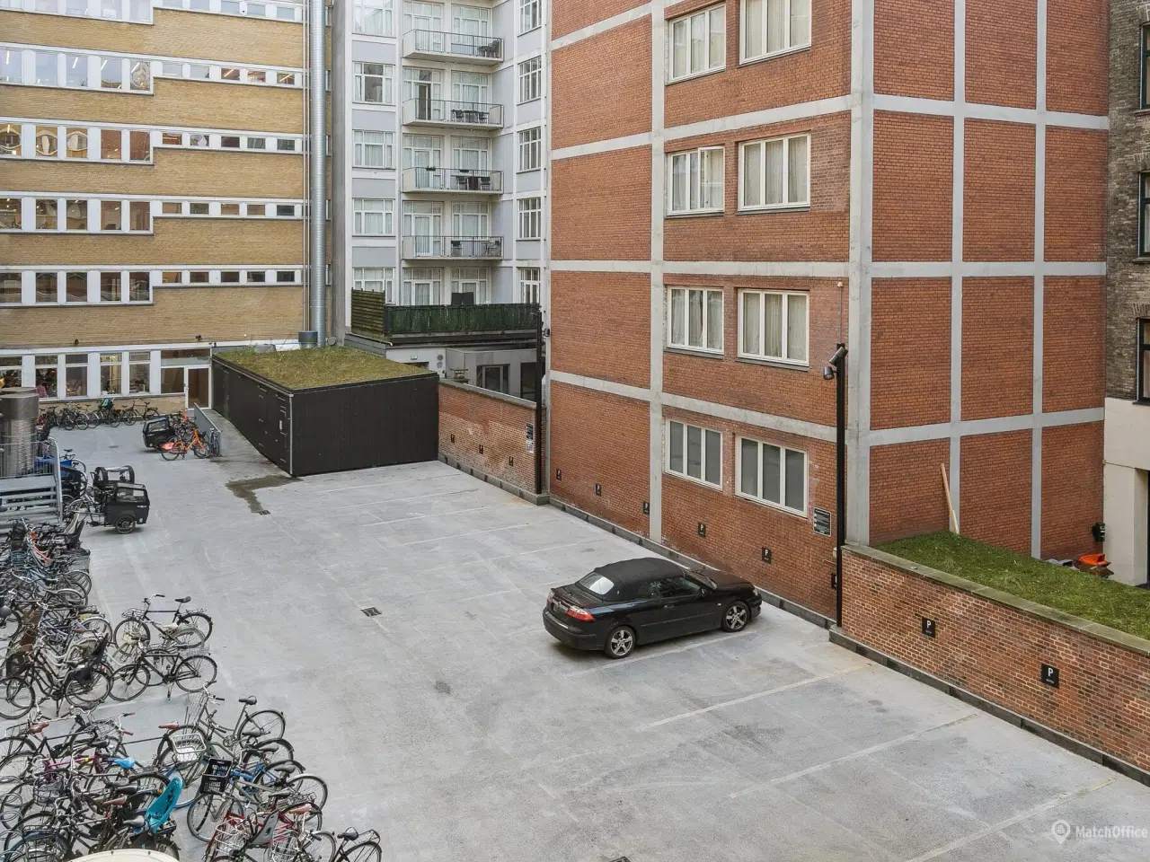 Billede 12 - Kontorlejemål med panoramaudsigt over byen og privat terrasse