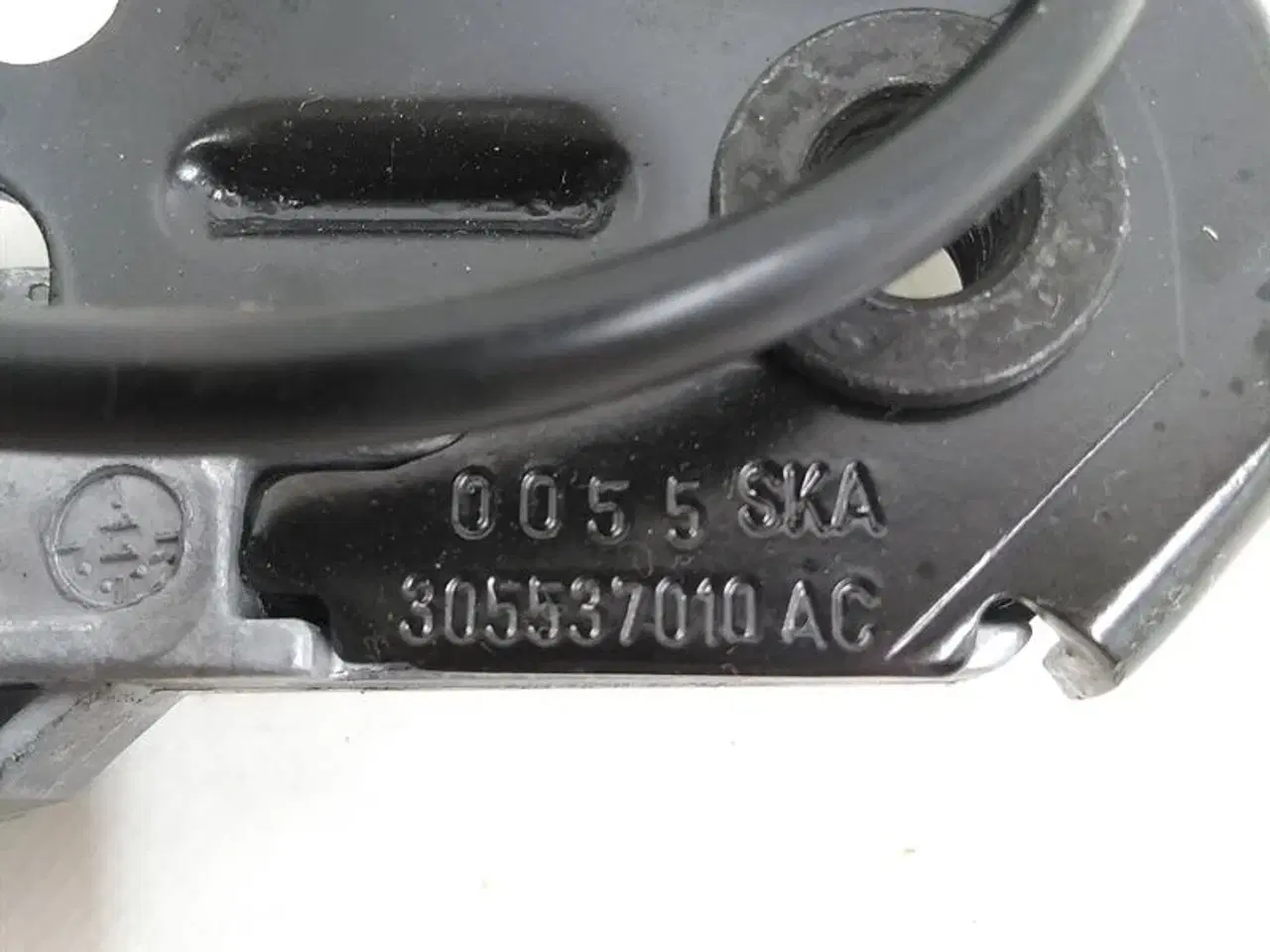 Billede 9 - Sikkerhedssele-lås med selestrammer for H.-side B72117256646 BMW X3 (F25) X4 (F26)