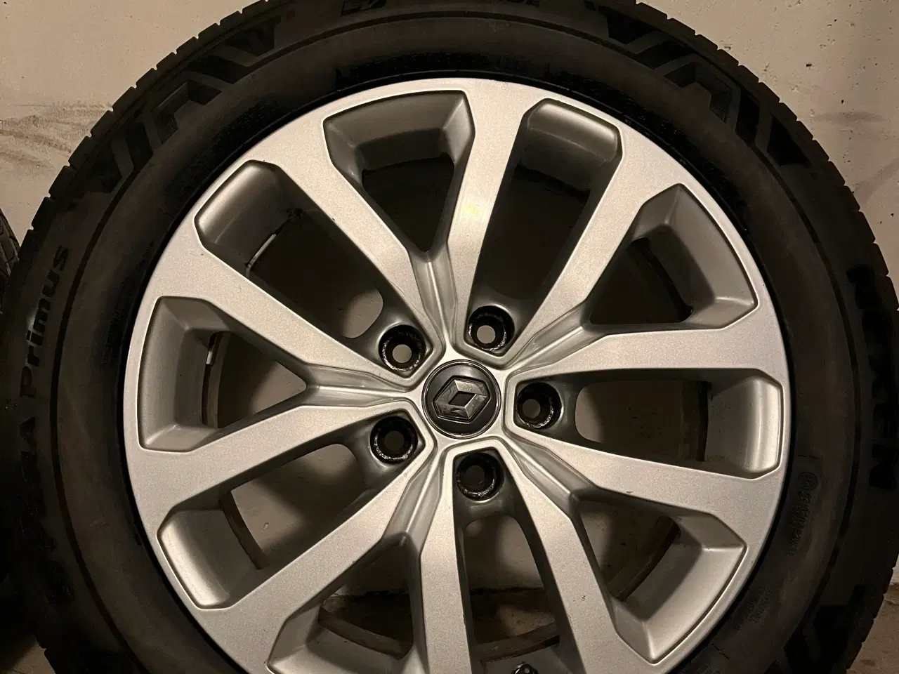 Billede 2 - Super flotte 17 originale renault alufælge