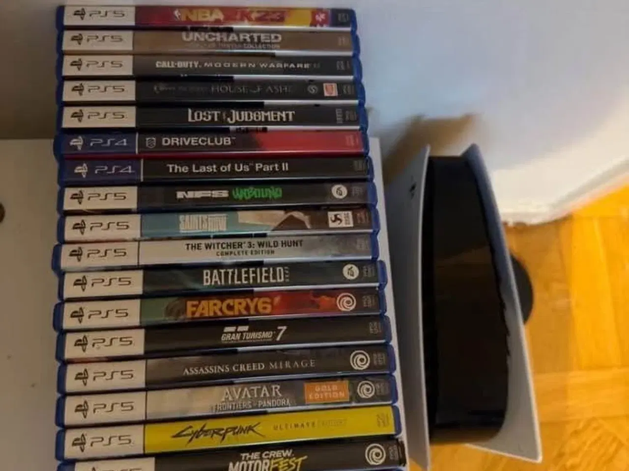 Billede 2 - Playstation 5 med spil og 1 controller