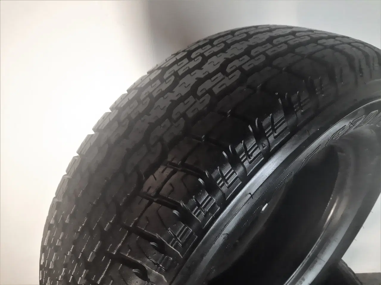 Billede 2 - sommerdæk - 255/65R17 110S Bridgestone (4stk)