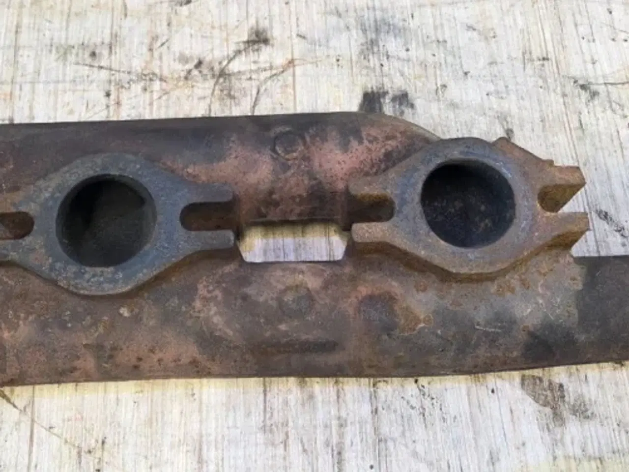 Billede 17 - Mercedes OM502LA Udstødningsmanifold A5421420201