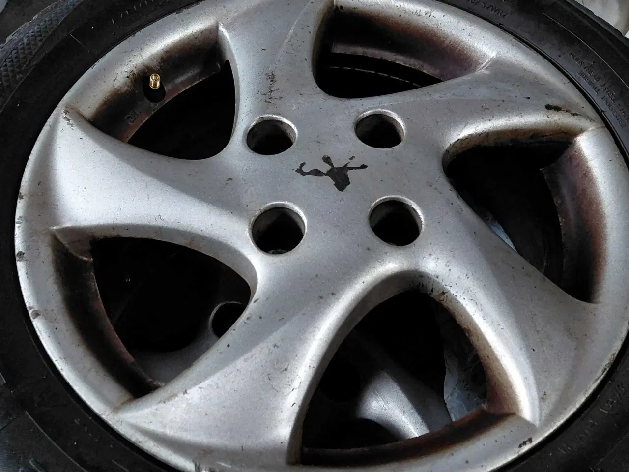 Billede 1 - Alufælge til Peugout