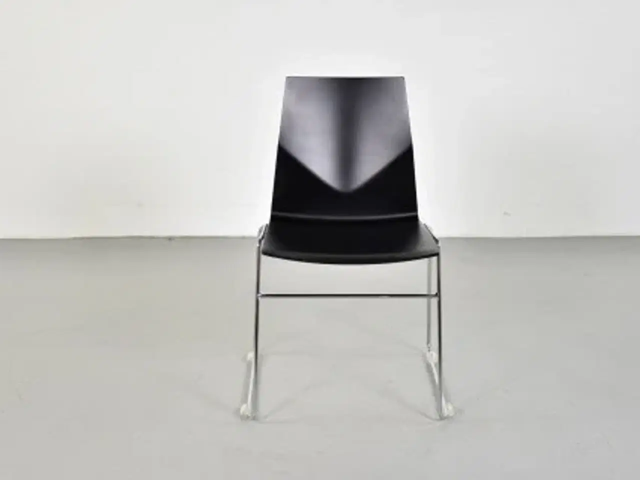 Billede 1 - Four design konferencestol med sort skal og krom stel