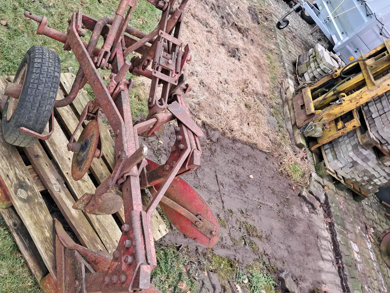 Billede 6 - Fraugde 12" to-furet plov