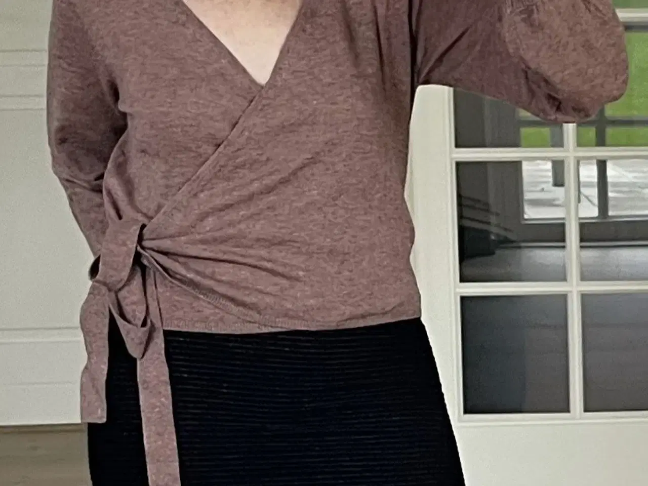 Billede 2 - Bluse, Sweater, Cardigan, Slåombluse, str. 36, 