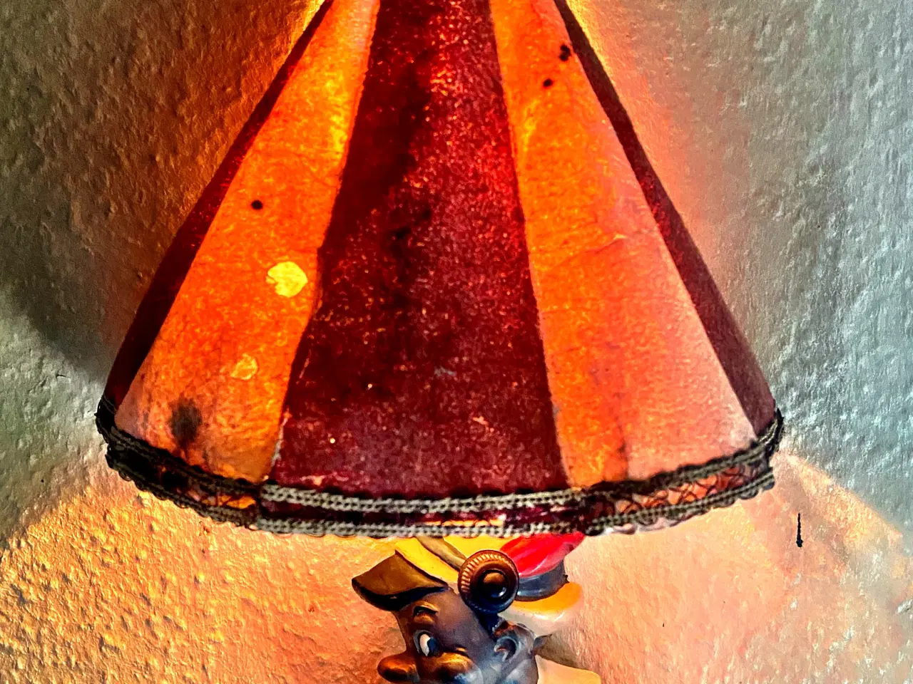 Billede 2 - * Charmerende Pinocchiovæglampe - med original skæ