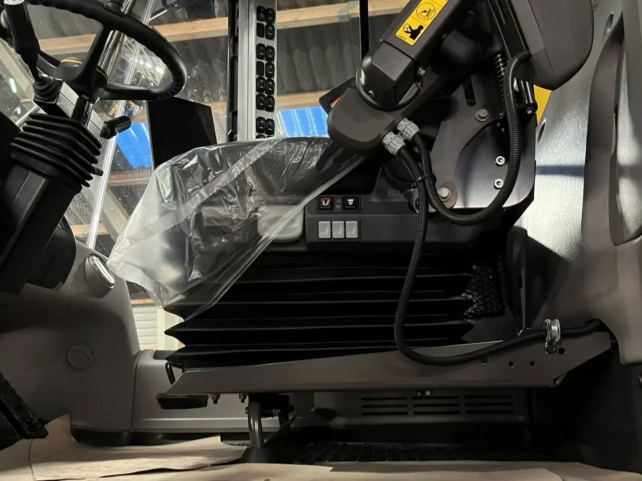 Billede 5 - Volvo L 70 H H2 BEMÆRK MED GARANTI FRA VOLVO FREM TIL DEN 30.11.2026. AGRICULTURE DK-maskine med lang arm, Co-Pilot & med 750mm Michelin MEGA X BIB hjul.