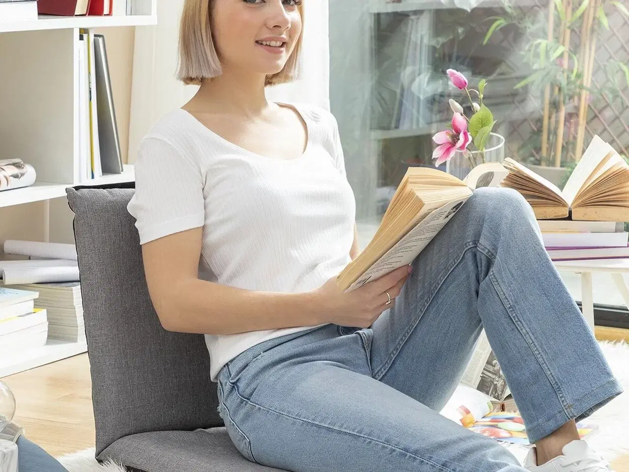 Billede 1 - Liggende gulvstol Sitinel - grå |