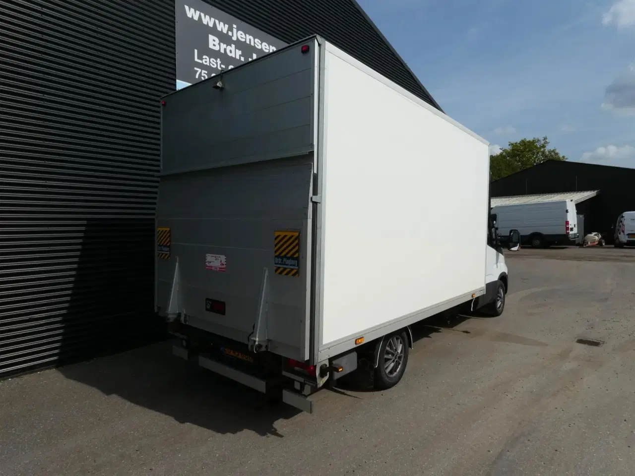 Billede 5 - Iveco Daily 35S18 4100mm 3,0 D 180HK Ladv./Chas. 8g Aut.