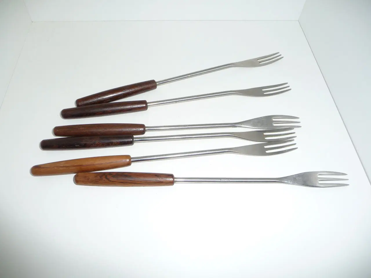 Billede 1 - 6 lange gafler med træ skaft