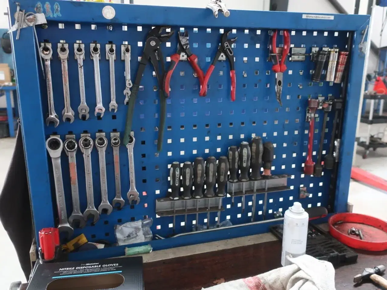 Billede 2 - Værkstedsvogn med indhold