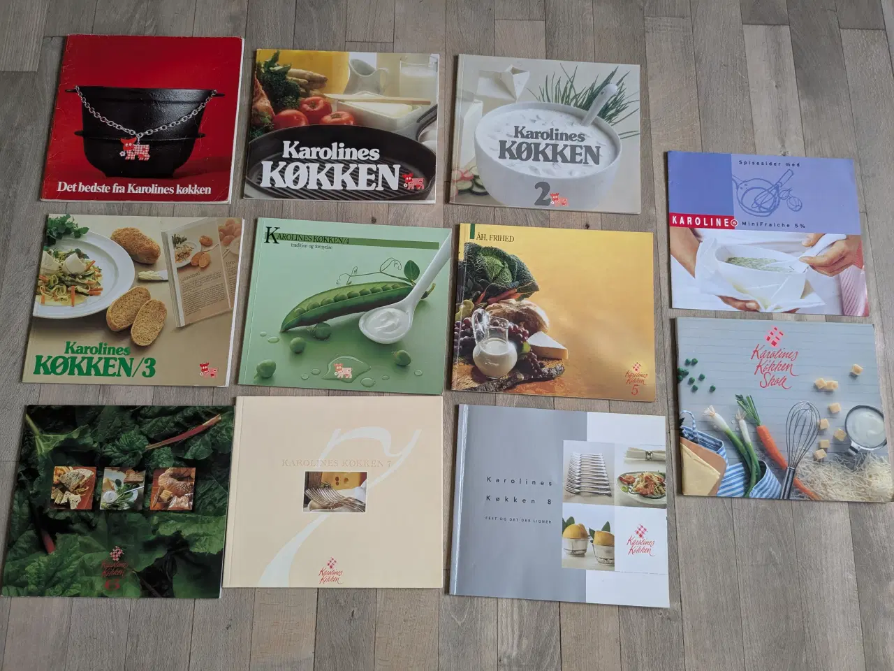 Billede 1 - Karolines Køkken 11 hæfter for ialt 100 kr