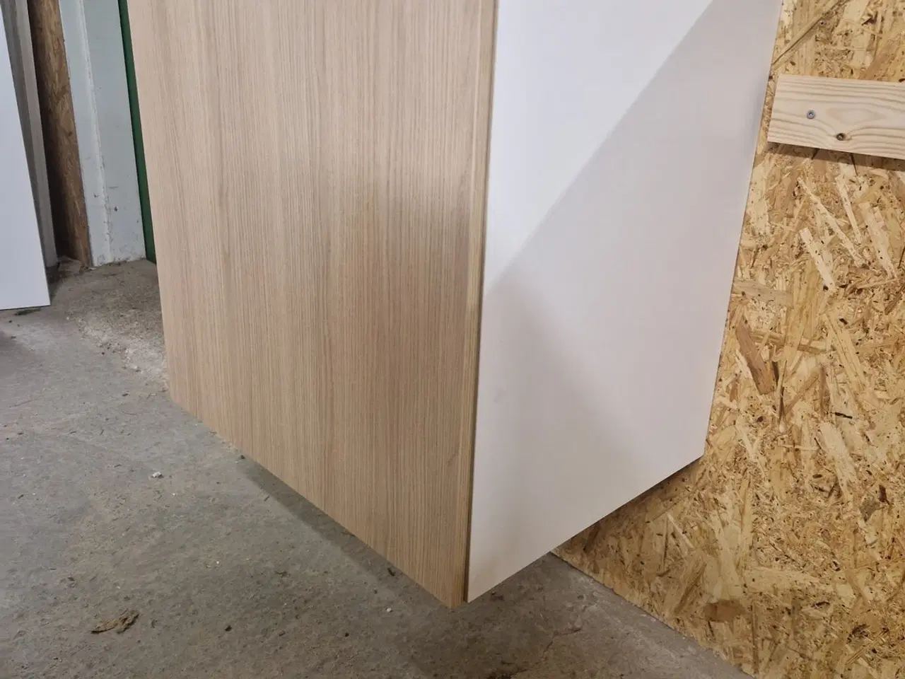 Billede 3 - 60 cm udstillings bademiljø i træstruktur EG