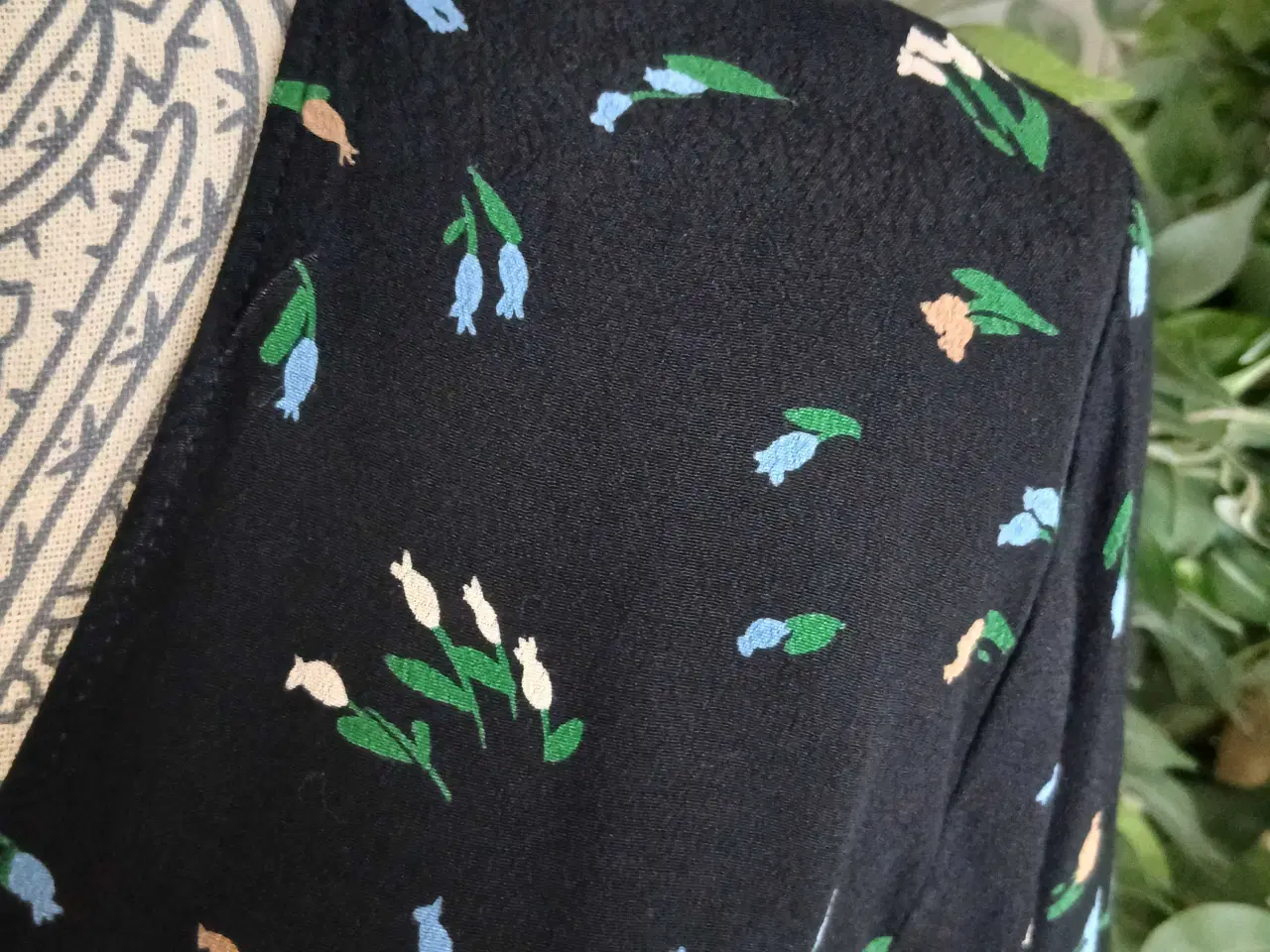 Billede 3 - Slå-om kjole. Ganni. Large/40