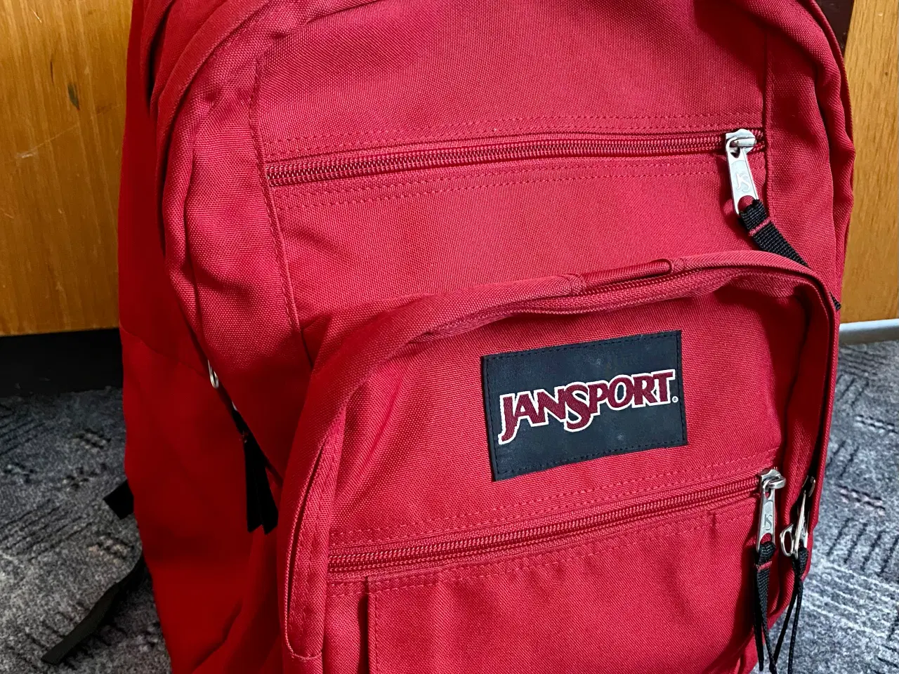 Billede 1 - JANSPORT rygsæk med mange lommer