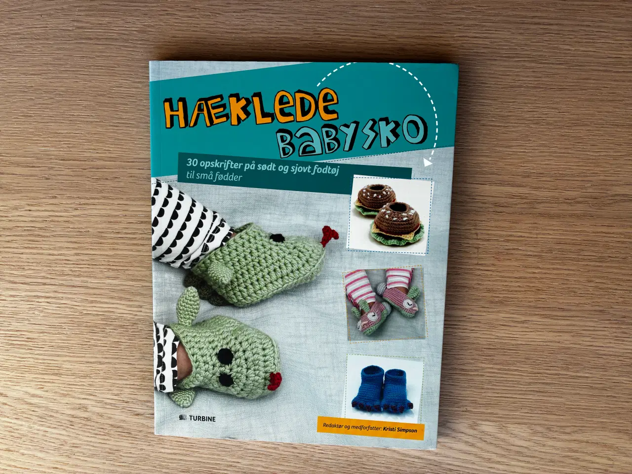 Billede 1 - HÆKLEDE  BABYSKO