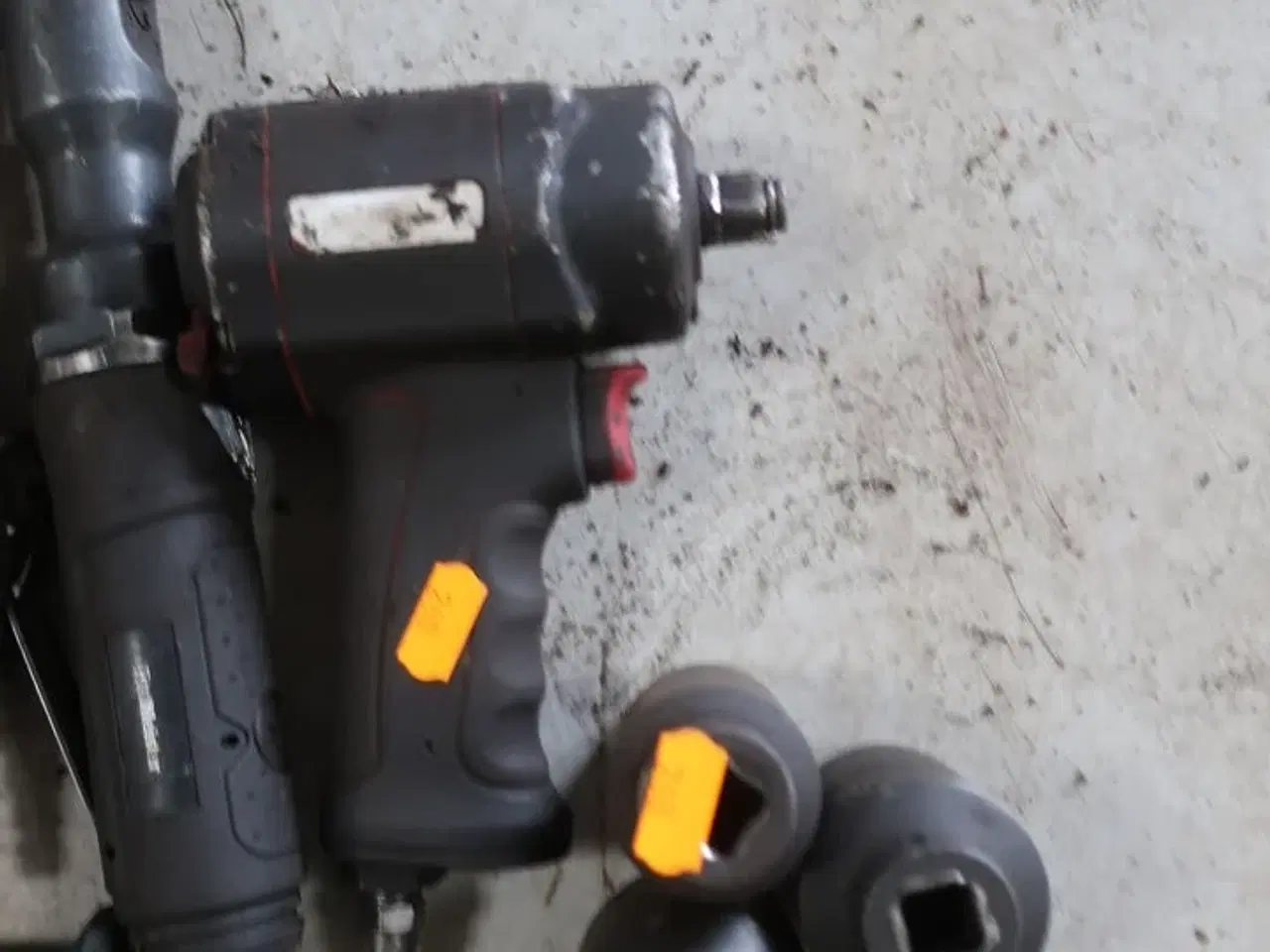 Billede 3 - Trykluftsnøgle samt 4 stk. pneumatisk værktøj