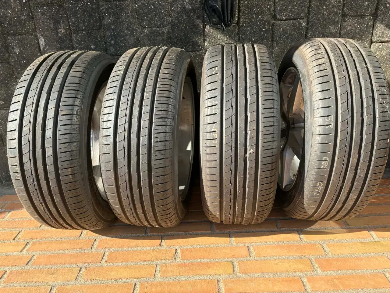 Billede 3 - Sommerdæk på alufælge