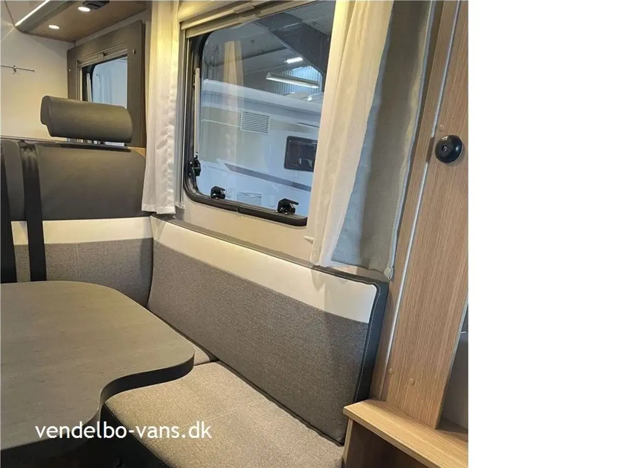 Billede 12 - 0 - SunLight I 69 L Aut.   Bemærk det lave km tal - 160 HK - 9 trins automatgear