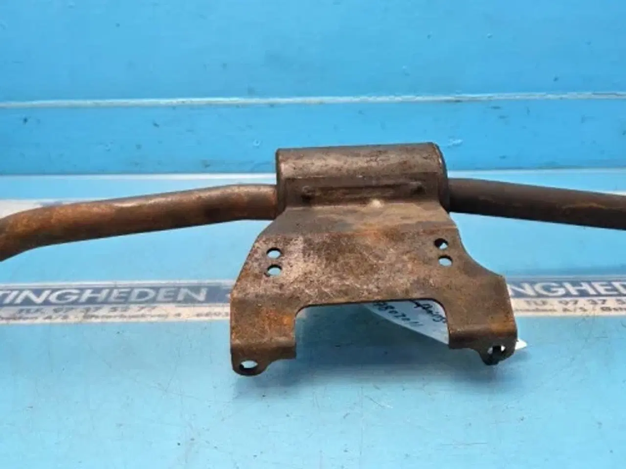 Billede 4 - New Holland TM165 Udluftningsrør 87802011