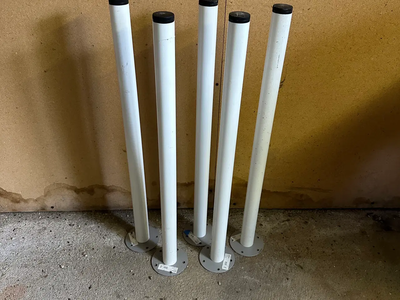 Billede 1 - 5 stk. hvide bordben - IKEA stil 