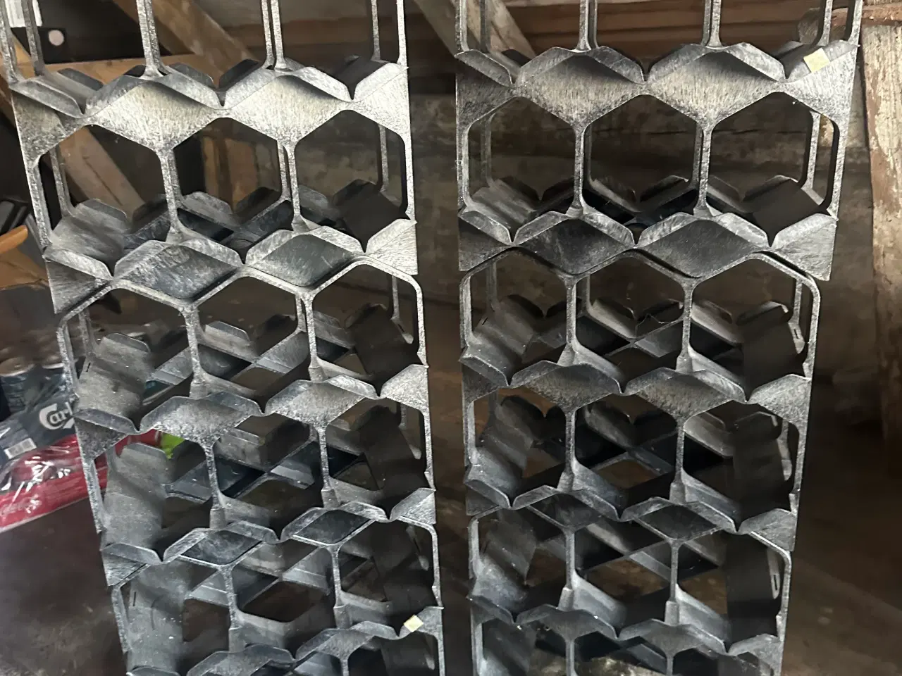 Billede 1 - Design vinreol i plast 